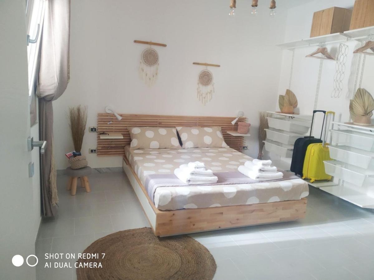 Aurisa Apartment Bari Exterior photo