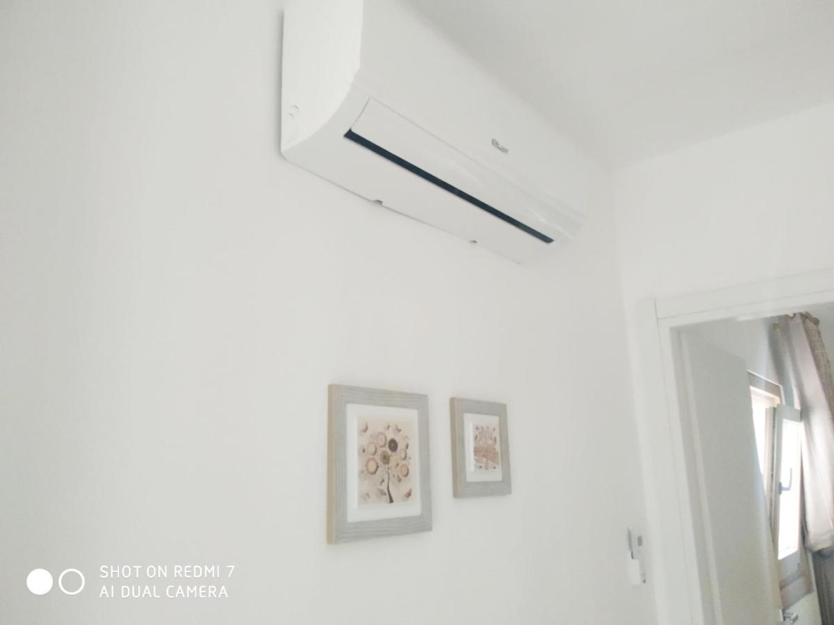 Aurisa Apartment Bari Exterior photo